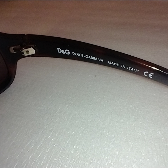 Sun glasses - Picture 4 of 7